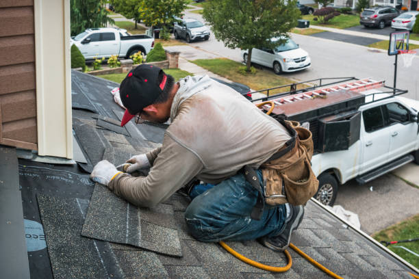 Professional Flat Roof Repair technician working in Yorktown, IA